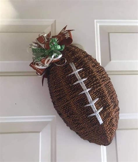 10 Football Wire Wreath Form Ideas