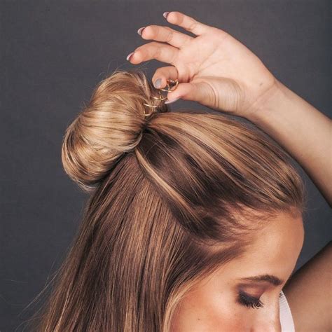 5 Easy Kitsch Bun Hairstyles To Try