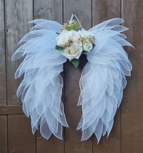 5 Ways To Create Angel Wings Wreath Form