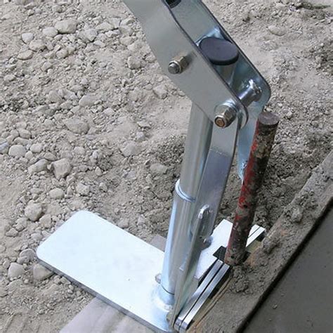 5 Ways To Use A Concrete Form Stake Puller