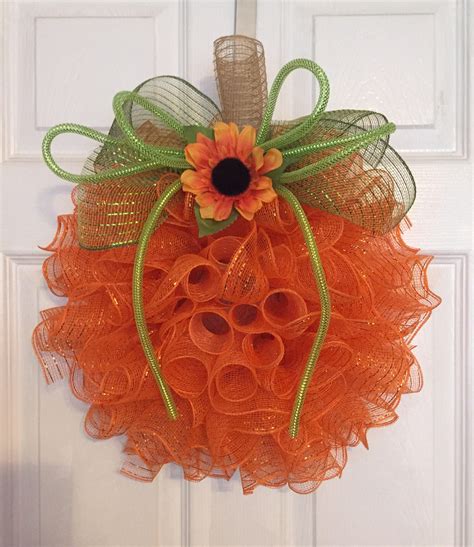 Create A 3d Pumpkin Wreath Form For Fall Decor