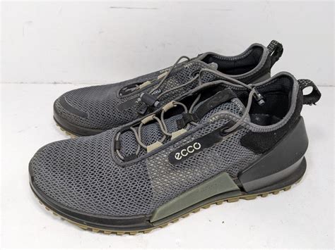 Ecco Fluid Form: Comfortable Walking Shoes Redefined