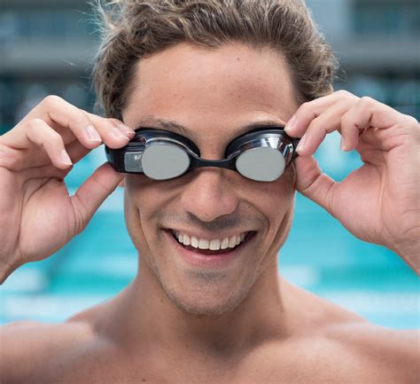 Form Smart Swimming Goggles: Smarter Swimming Experience Guaranteed