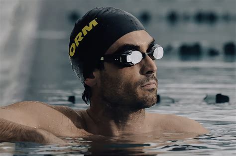 Form Swim Goggles For Enhanced Performance