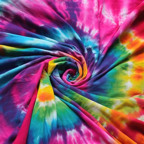 Tie Dye Dress: Exploring The Third Form Trend