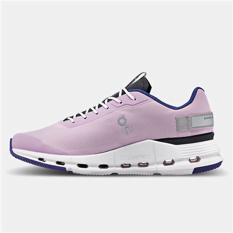 Womens Cloudnova Form: Ultimate Comfort And Style